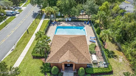 1914 Mcgirts Bluff Court Jacksonville FL 32221