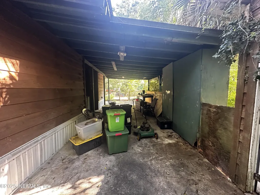 8563 Moncrief-dinsmore Road Jacksonville FL 32219