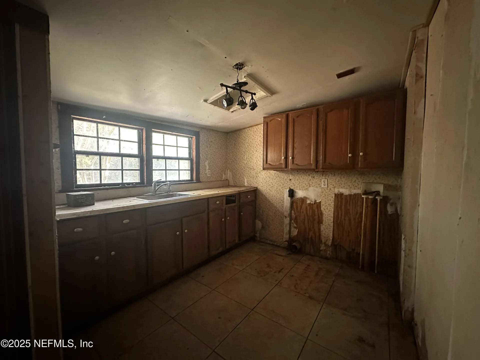 8563 Moncrief-dinsmore Road Jacksonville FL 32219