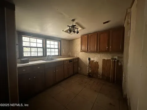 8563 Moncrief-dinsmore Road Jacksonville FL 32219