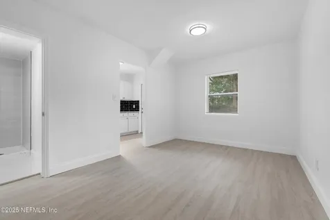 5426 North River Court Jacksonville FL 32211