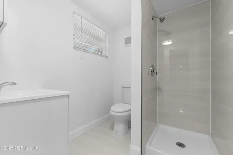 5426 North River Court Jacksonville FL 32211
