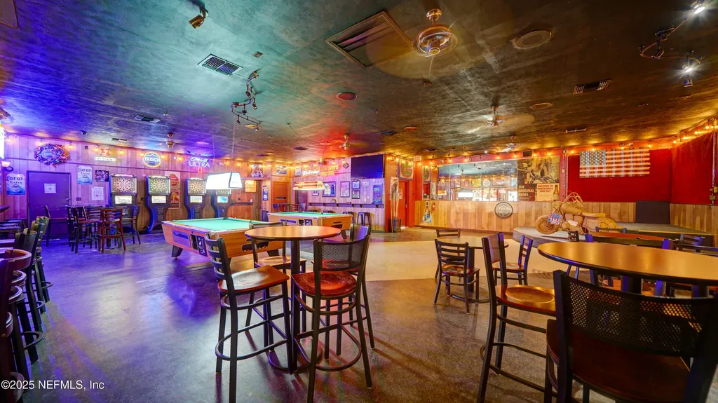 6043 Us Highway 17 Green Cove Springs FL 32043