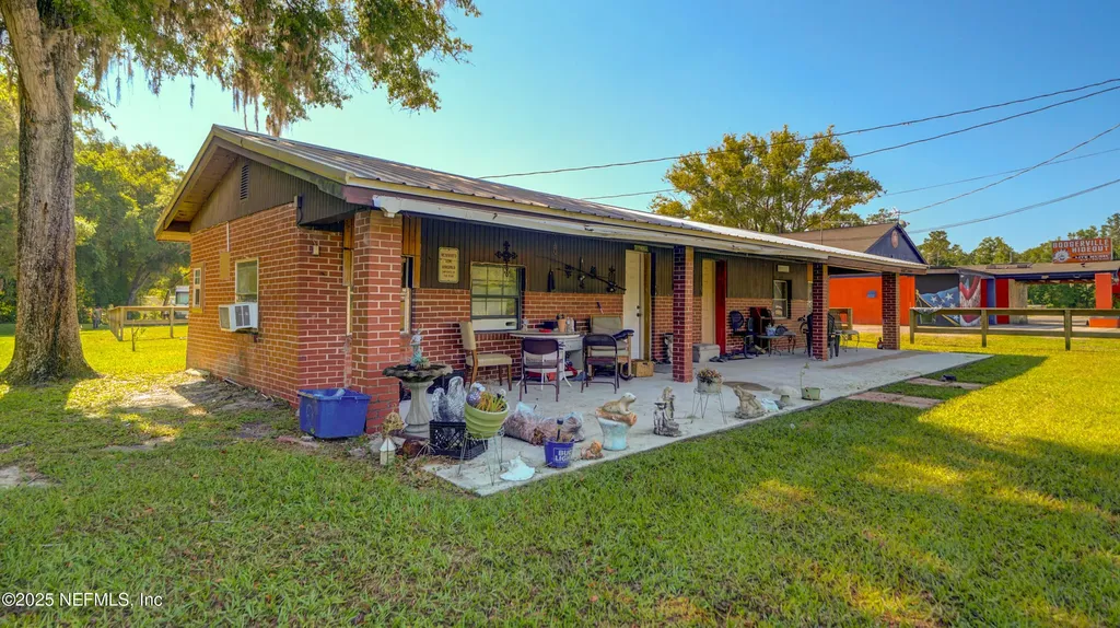 6043 Us Highway 17 Green Cove Springs FL 32043