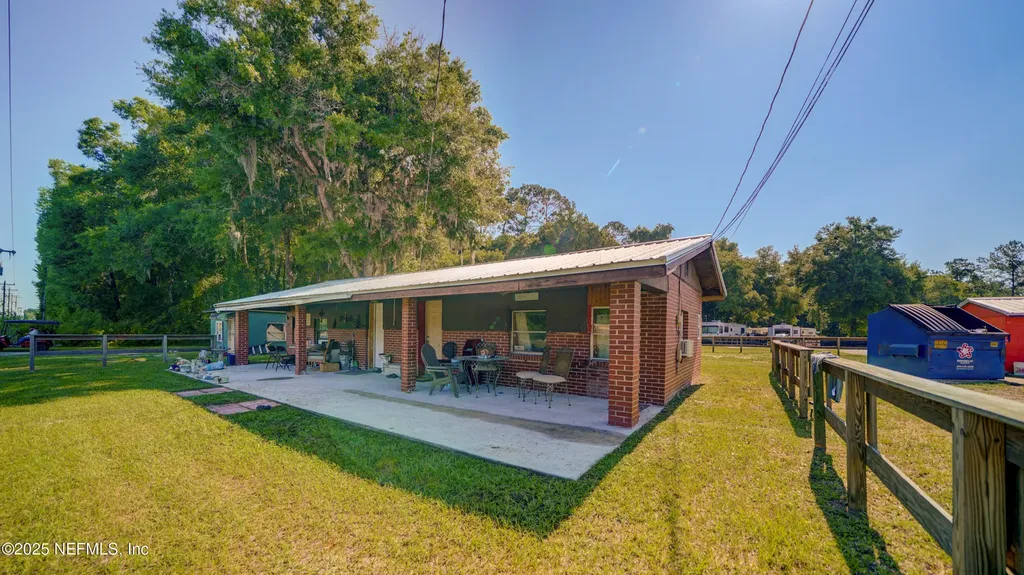 6043 Us Highway 17 Green Cove Springs FL 32043