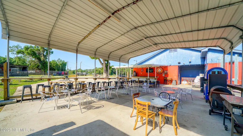 6043 Us Highway 17 Green Cove Springs FL 32043