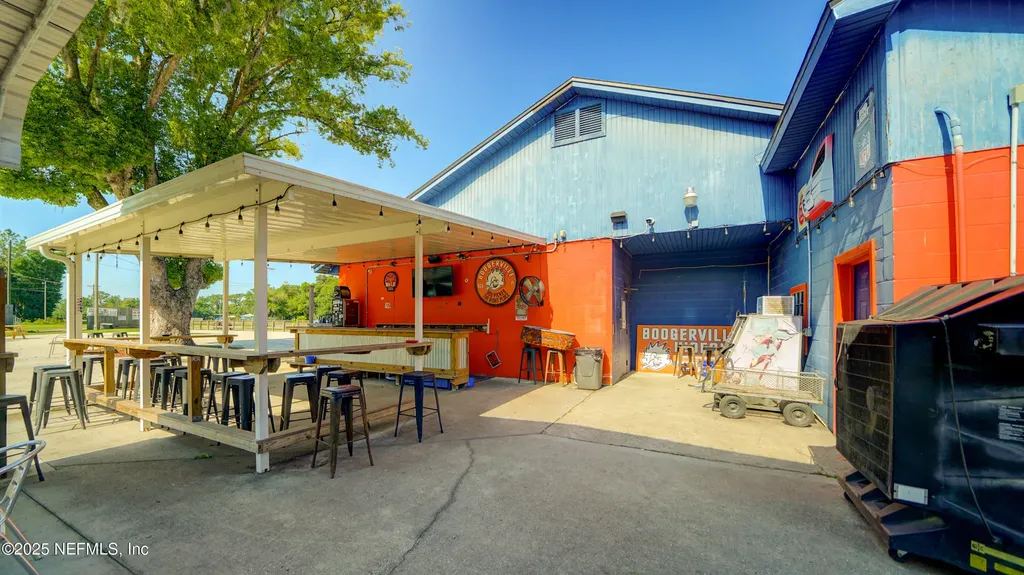 6043 Us Highway 17 Green Cove Springs FL 32043