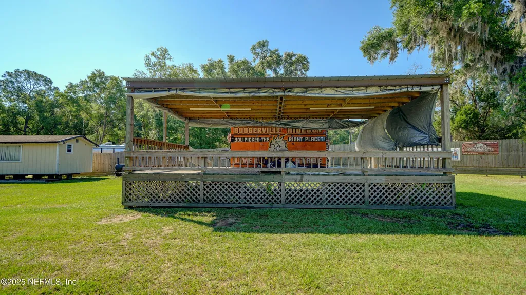 6043 Us Highway 17 Green Cove Springs FL 32043