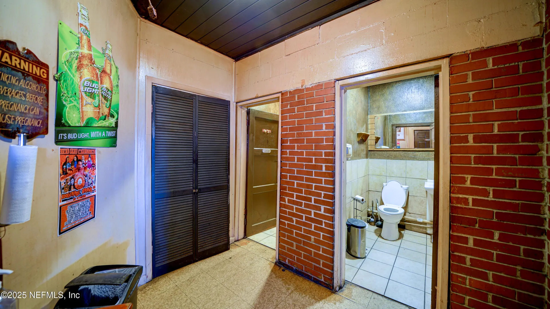 6043 Us Highway 17 Green Cove Springs FL 32043