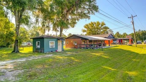 6043 Us Highway 17 Green Cove Springs FL 32043
