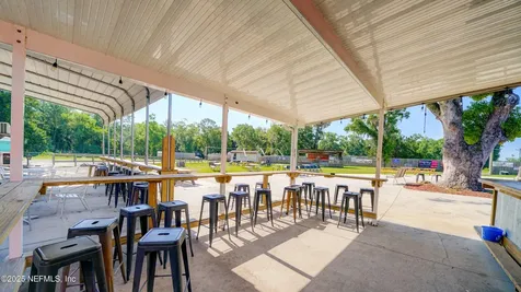 6043 Us Highway 17 Green Cove Springs FL 32043