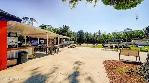6043 Us Highway 17 Green Cove Springs FL 32043