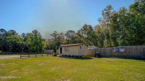 6043 Us Highway 17 Green Cove Springs FL 32043