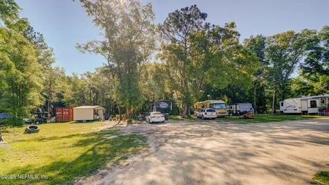 6043 Us Highway 17 Green Cove Springs FL 32043