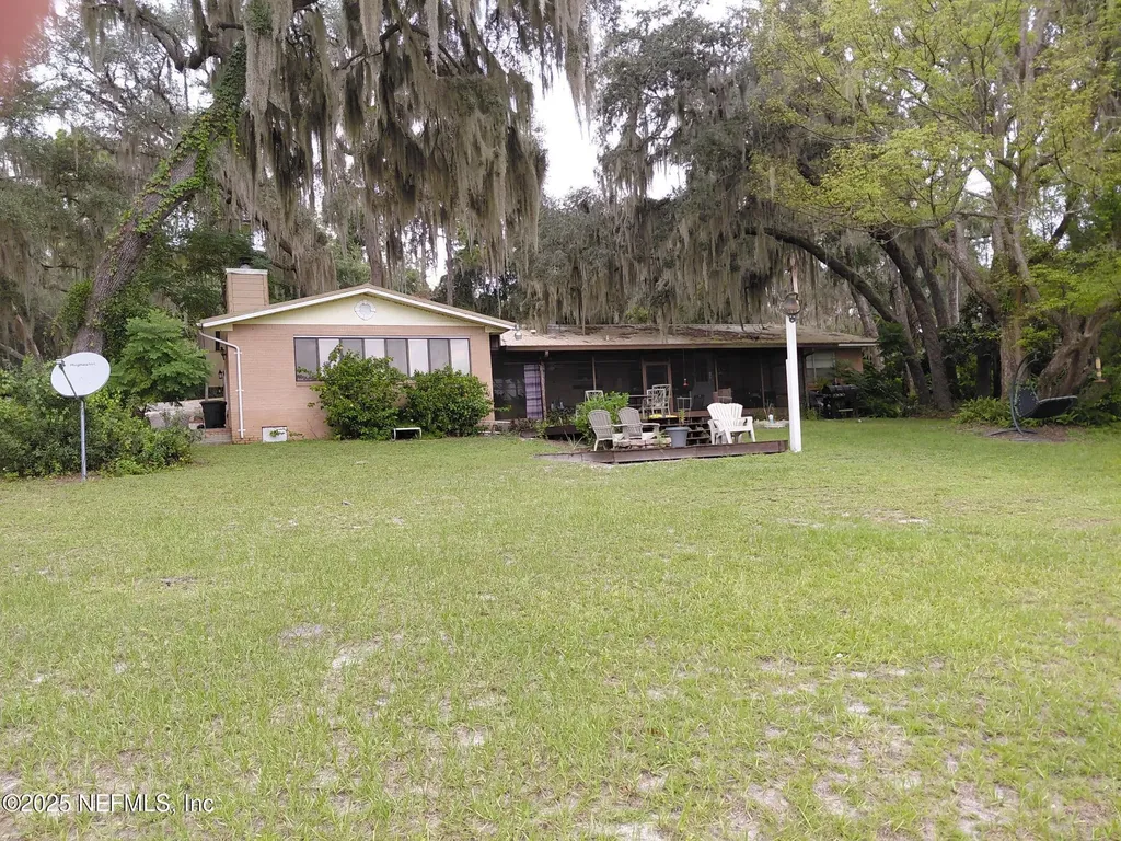 113 Lake Como Point Road Pomona Park FL 32181