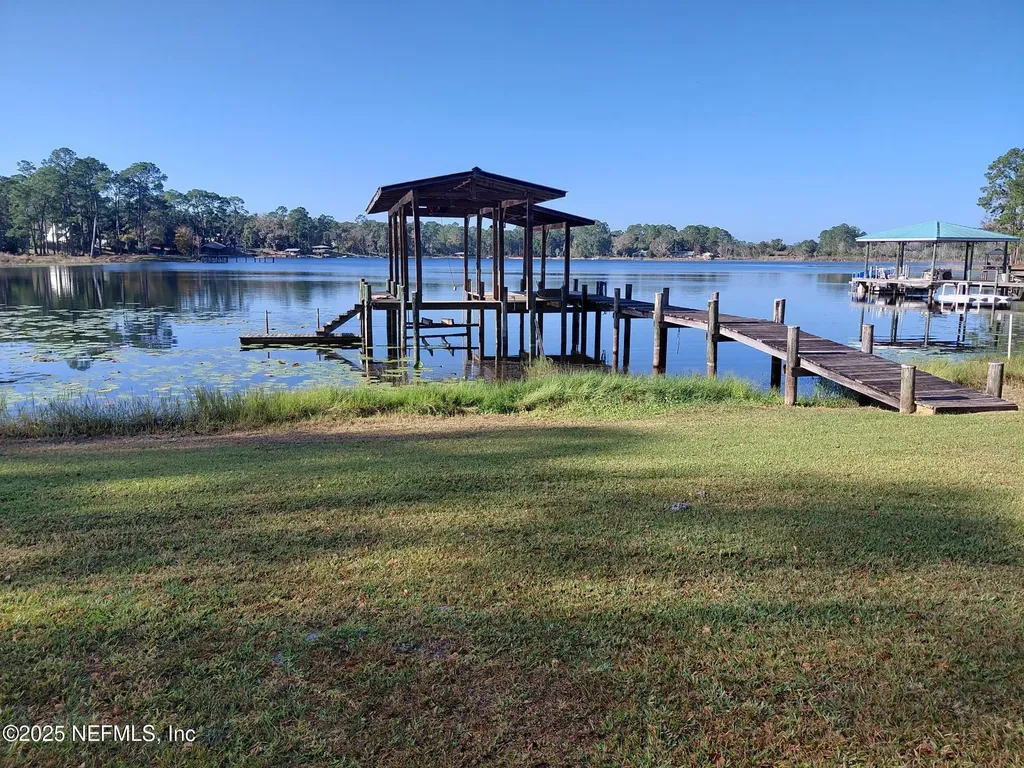 113 Lake Como Point Road Pomona Park FL 32181