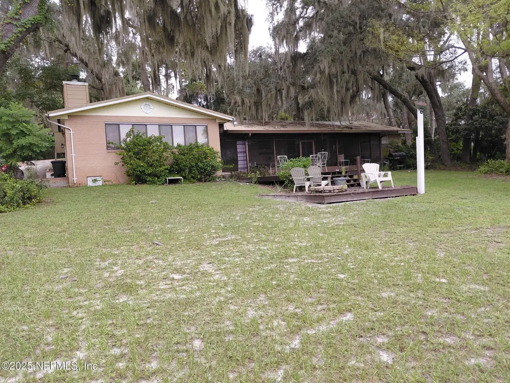 113 Lake Como Point Road Pomona Park FL 32181