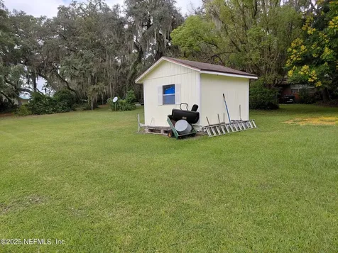 113 Lake Como Point Road Pomona Park FL 32181