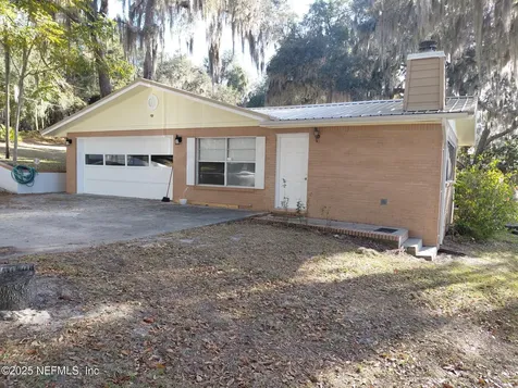 113 Lake Como Point Road Pomona Park FL 32181