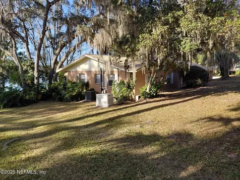 113 Lake Como Point Road Pomona Park FL 32181