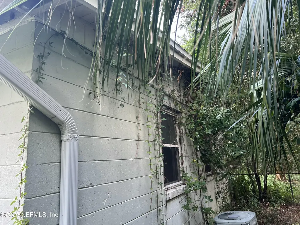 205 Spring Forest Avenue Jacksonville FL 32216