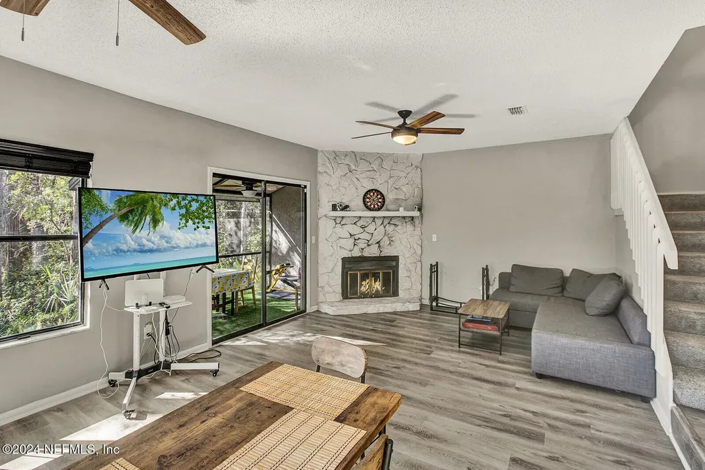 5568 La Moya Avenue Jacksonville FL 32210