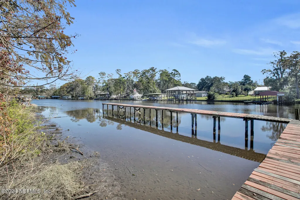 5568 La Moya Avenue Jacksonville FL 32210