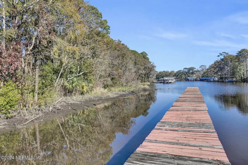 5568 La Moya Avenue Jacksonville FL 32210