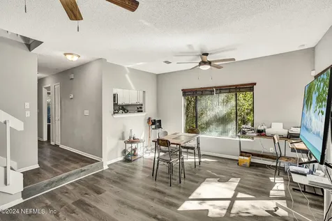 5568 La Moya Avenue Jacksonville FL 32210