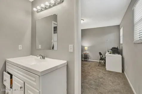 5568 La Moya Avenue Jacksonville FL 32210