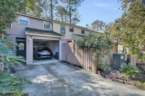 5568 La Moya Avenue Jacksonville FL 32210