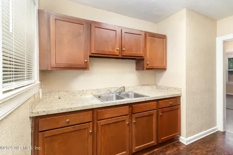 3042 Green Street Jacksonville FL 32205