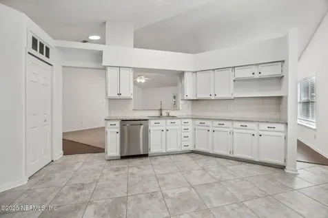 3076 Marbon Estates Court Jacksonville FL 32223