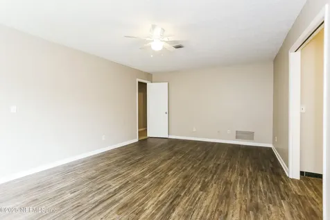 4105 Wilcrest Circle E Jacksonville FL 32277