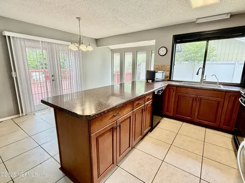 10267 Classic Oak Road N Jacksonville FL 32225