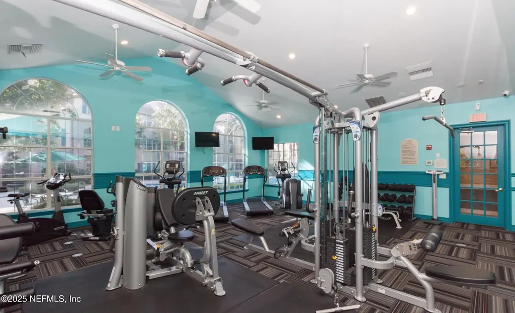 7800 Point Meadows Drive Jacksonville FL 32256