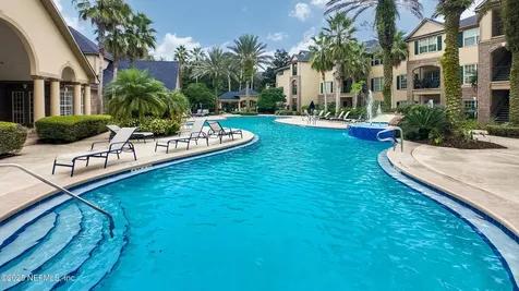 7800 Point Meadows Drive Jacksonville FL 32256