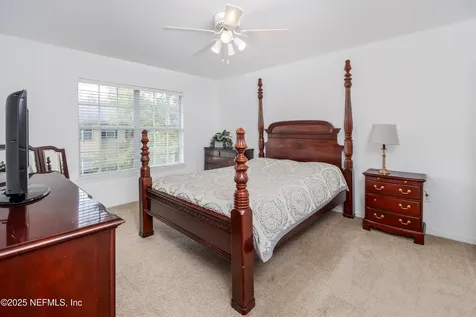 7800 Point Meadows Drive Jacksonville FL 32256