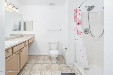 7800 Point Meadows Drive Jacksonville FL 32256