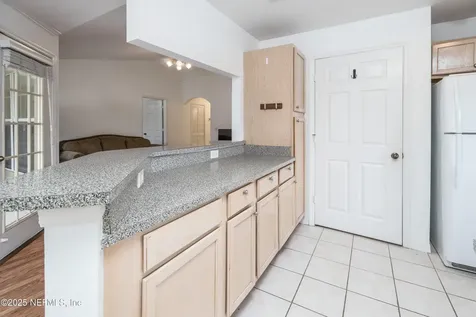 7800 Point Meadows Drive Jacksonville FL 32256