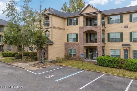 7800 Point Meadows Drive Jacksonville FL 32256