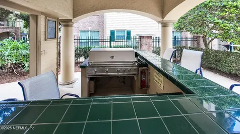 7800 Point Meadows Drive Jacksonville FL 32256