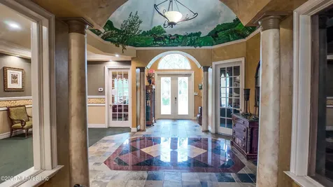 7800 Point Meadows Drive Jacksonville FL 32256