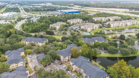 7800 Point Meadows Drive Jacksonville FL 32256