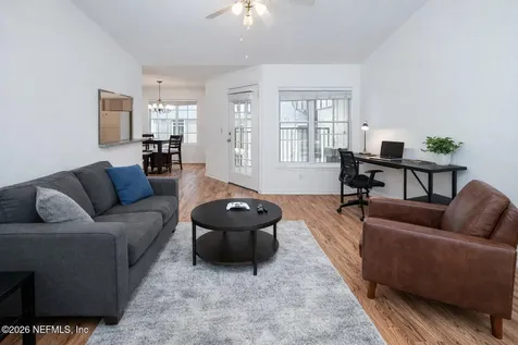 7800 Point Meadows Drive Jacksonville FL 32256