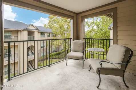 7800 Point Meadows Drive Jacksonville FL 32256