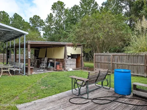 888 County Road 310 Interlachen FL 32148