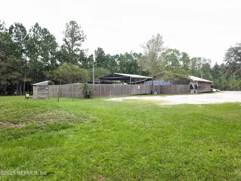 888 County Road 310 Interlachen FL 32148