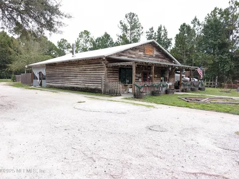 888 County Road 310 Interlachen FL 32148