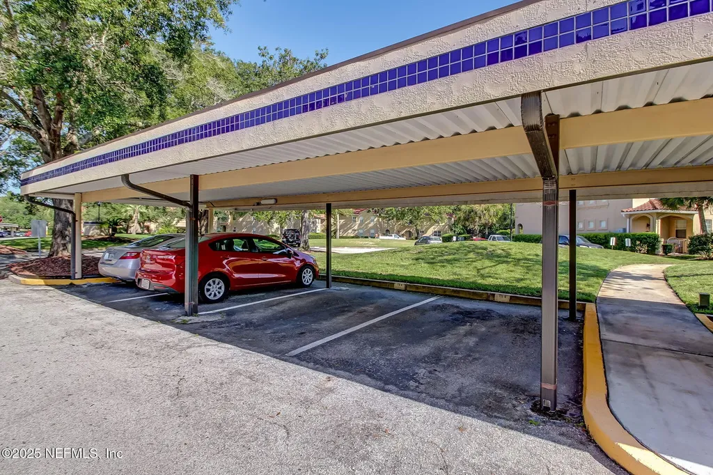 3809 Lavista Circle Jacksonville FL 32217